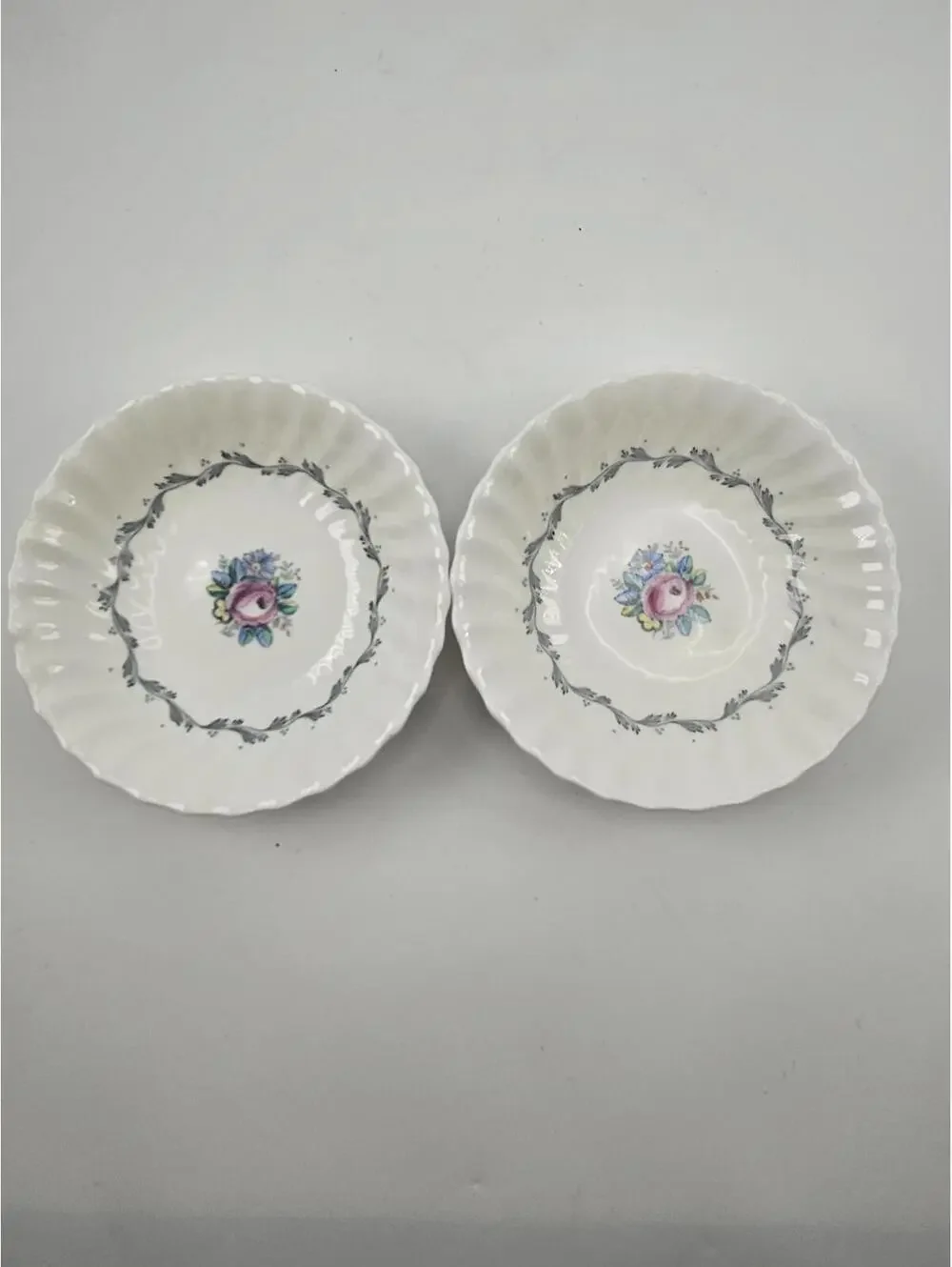 2 Royal Doulton Chelsea Rose H4801 Bone China 4.5